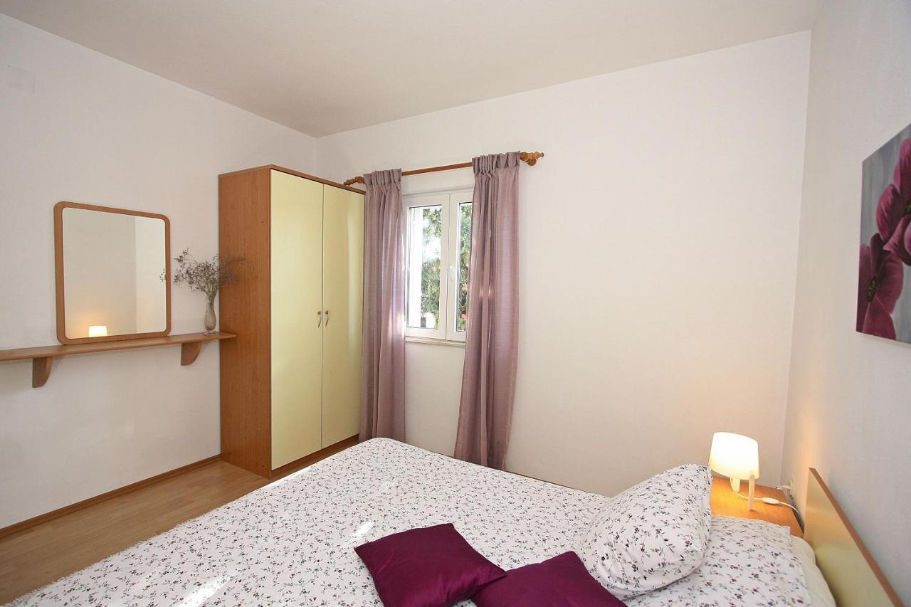 Apartments Mara Supetar Luaran gambar