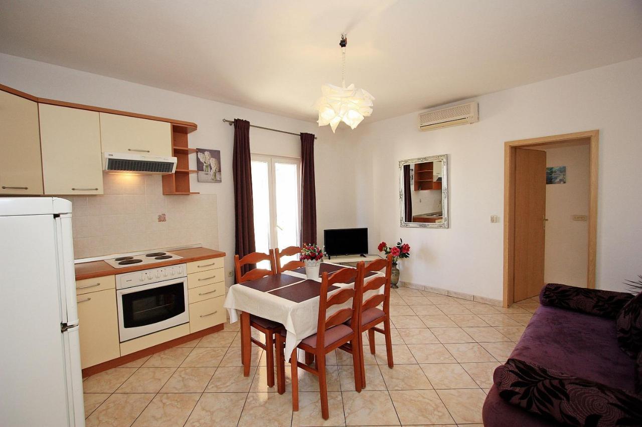 Apartments Mara Supetar Luaran gambar