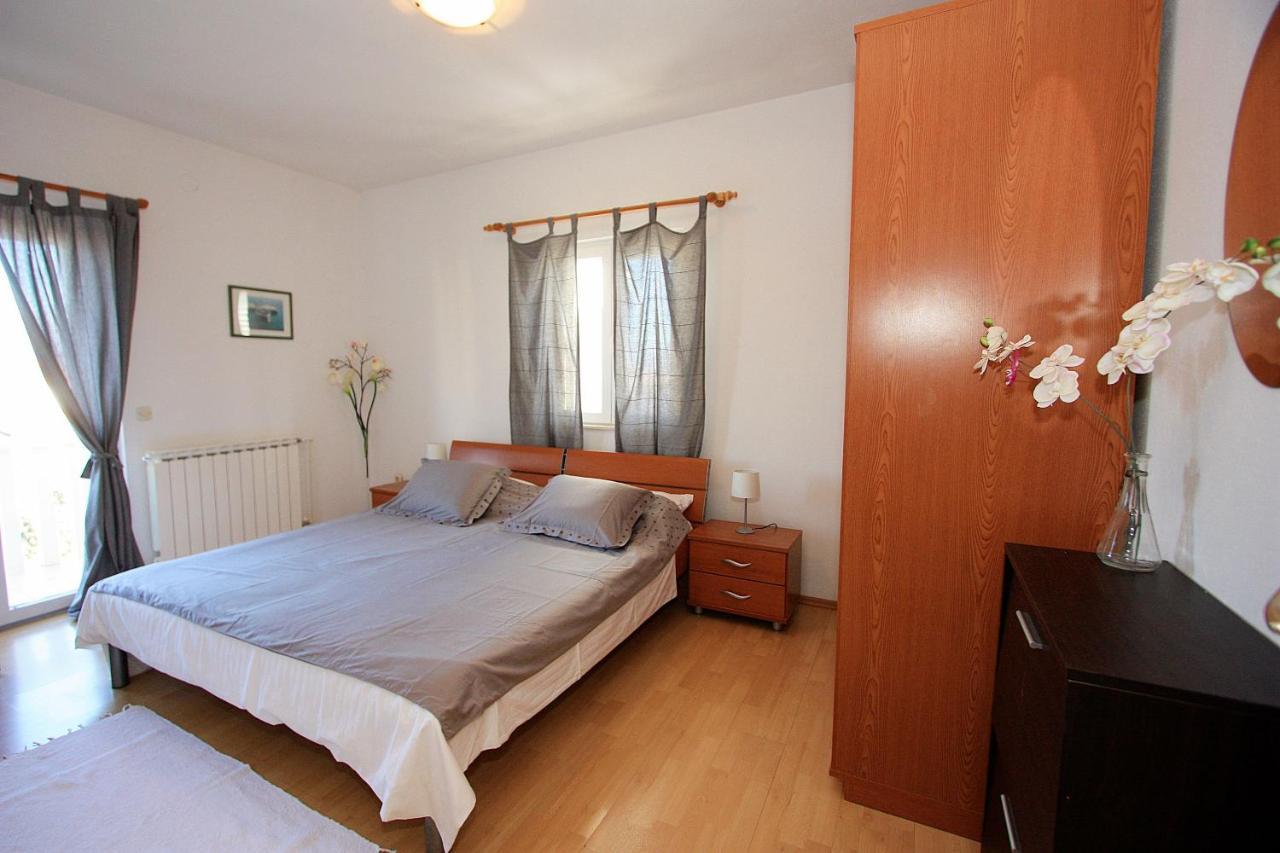 Apartments Mara Supetar Luaran gambar