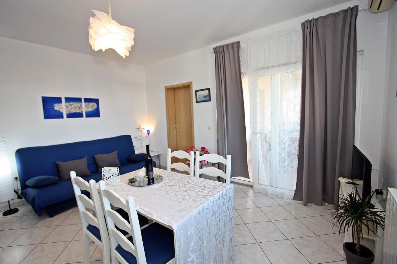Apartments Mara Supetar Luaran gambar