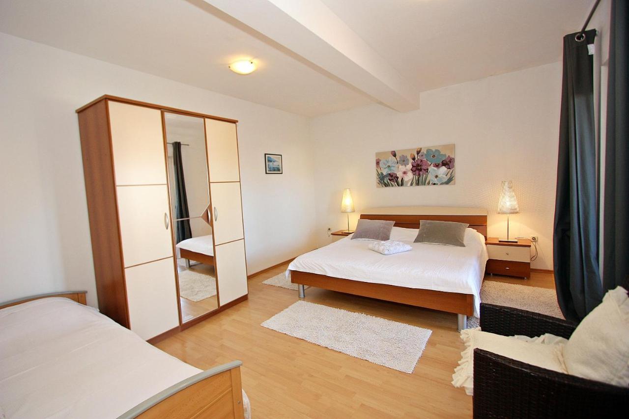 Apartments Mara Supetar Luaran gambar