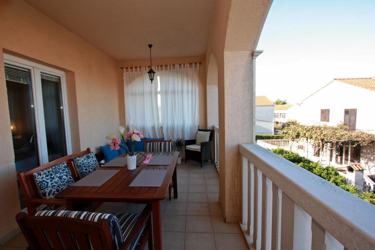 Apartments Mara Supetar Luaran gambar